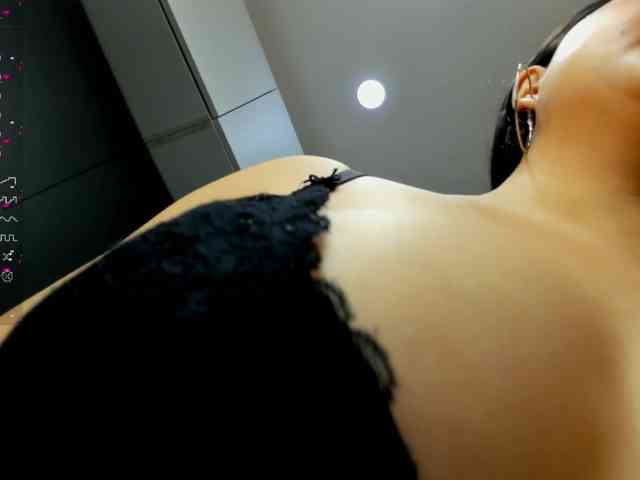 Yumikaa webcam