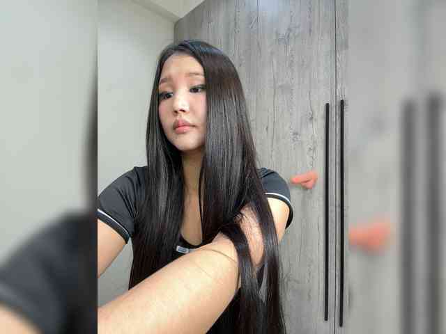 Yumikaa webcam