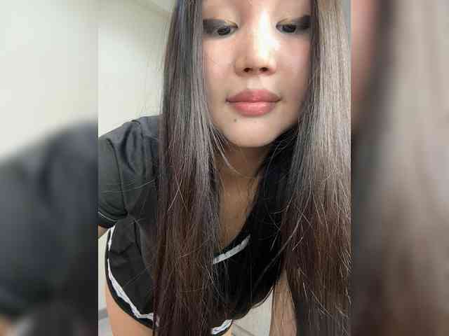 Yumikaa webcam