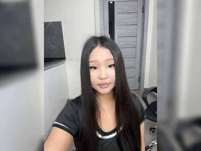 Yumikaa webcam