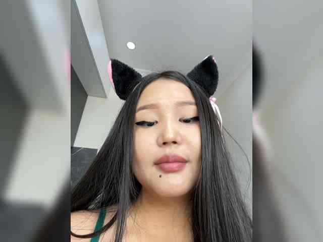 Yumikaa webcam