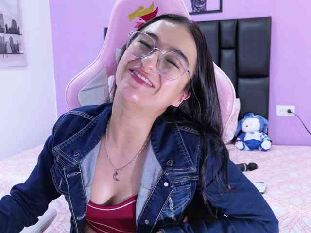 imeliza Live Webcam on BongaCams