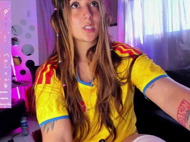 Natasha-Wilde live cam on BongaCams