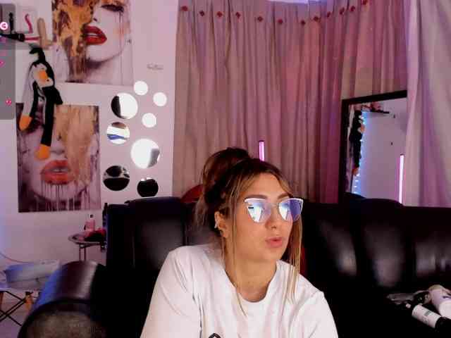 Natasha-Wilde webcam