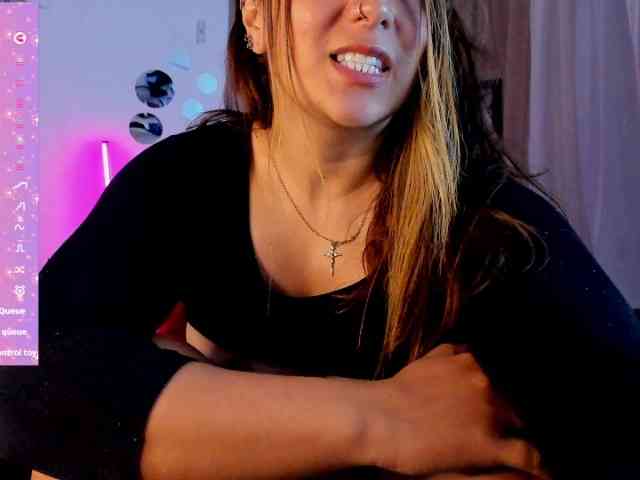 Natasha-Wilde webcam