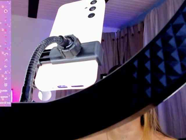 Natasha-Wilde webcam