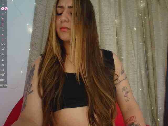 Natasha-Wilde webcam