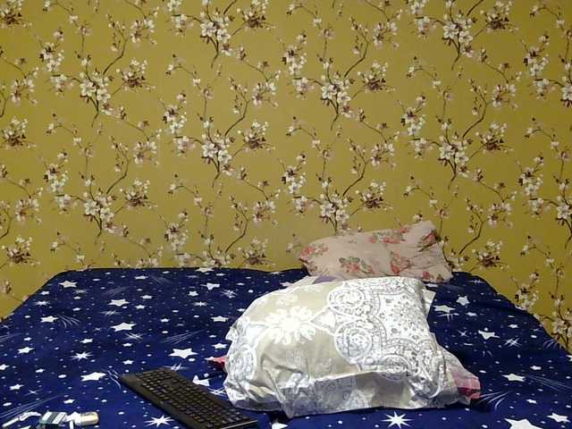 Karlabby's BongaCams show and profile