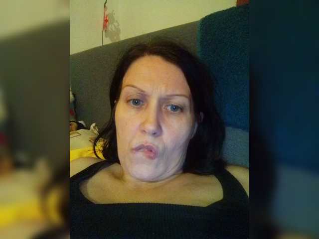 Bela40 live cam on BongaCams