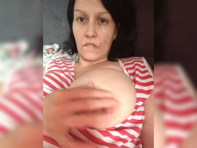 Bela40, en directo ahora en BongaCams