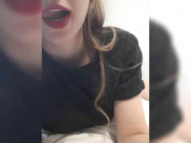 Marina828 webcam