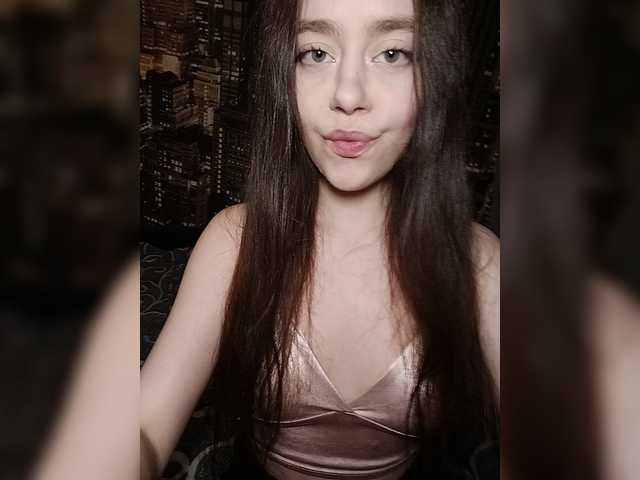 MilkaVay1 live cam on BongaCams