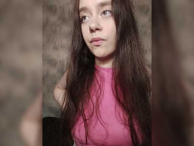MilkaVay1 live webcam show
