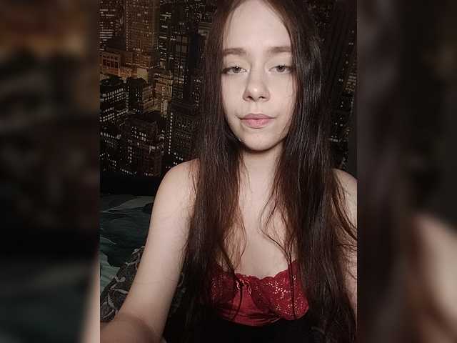 MilkaVay1 live webcam show