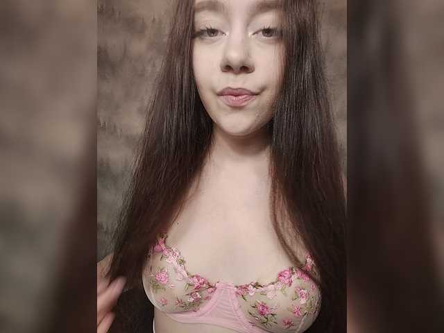 MilkaVay1 live cam on BongaCams