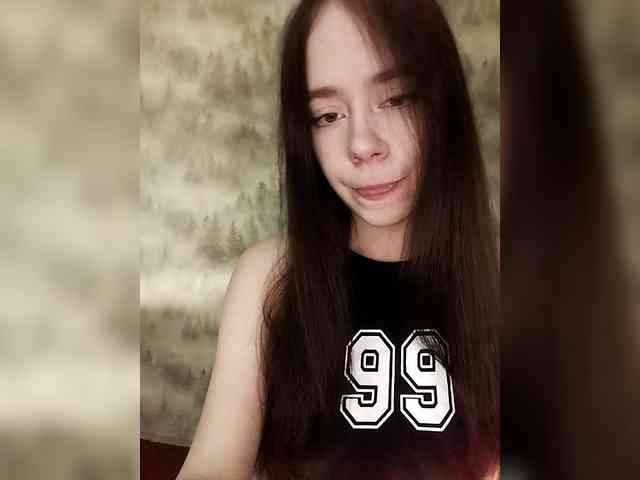 MilkaVay1 webcam