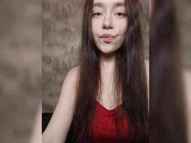 MilkaVay1 webcam