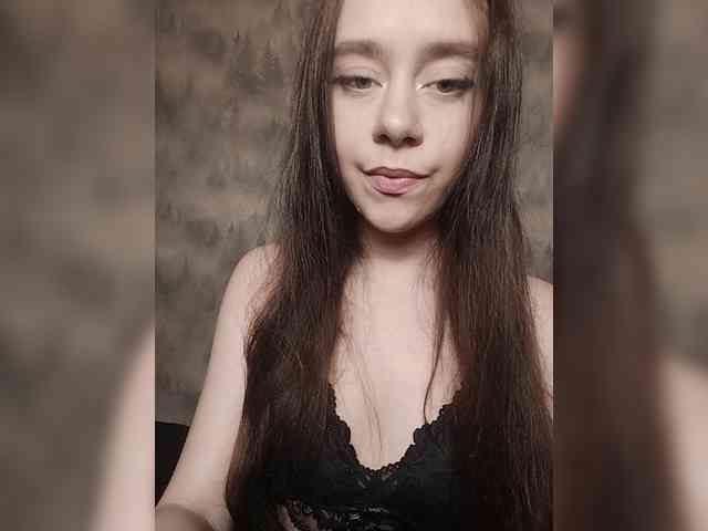 MilkaVay1 webcam