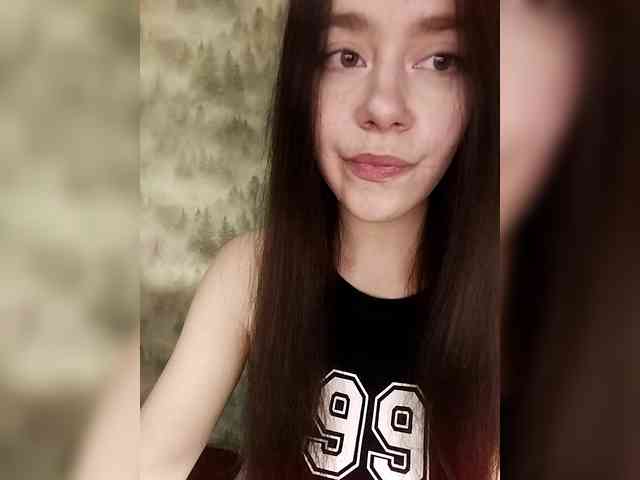 MilkaVay1 webcam