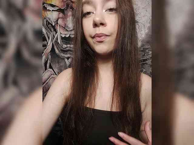 MilkaVay1 webcam