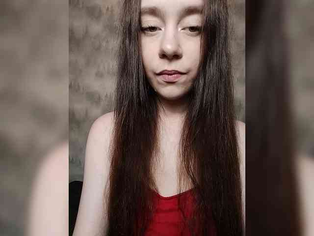 MilkaVay1 webcam