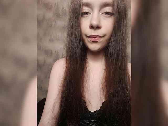 MilkaVay1 webcam