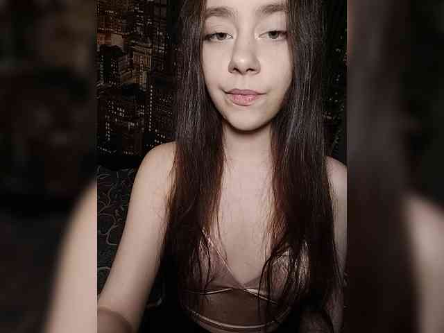 MilkaVay1 webcam
