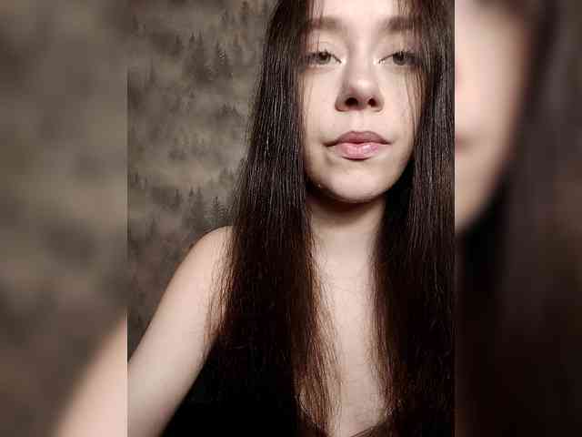 MilkaVay1 webcam