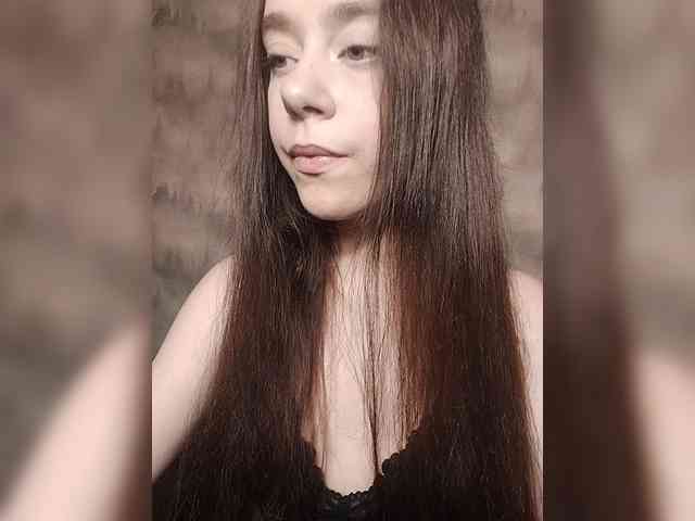 MilkaVay1 webcam
