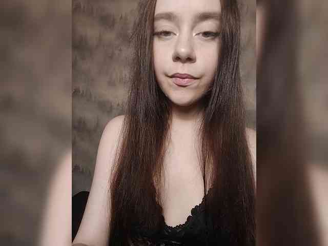 MilkaVay1 webcam