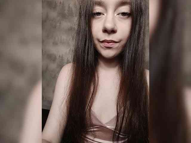MilkaVay1 webcam