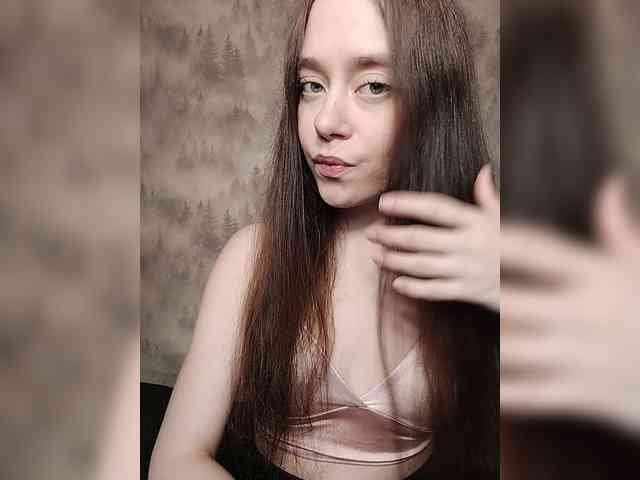 MilkaVay1 webcam