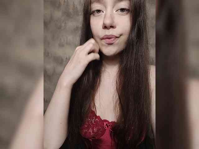 MilkaVay1 webcam