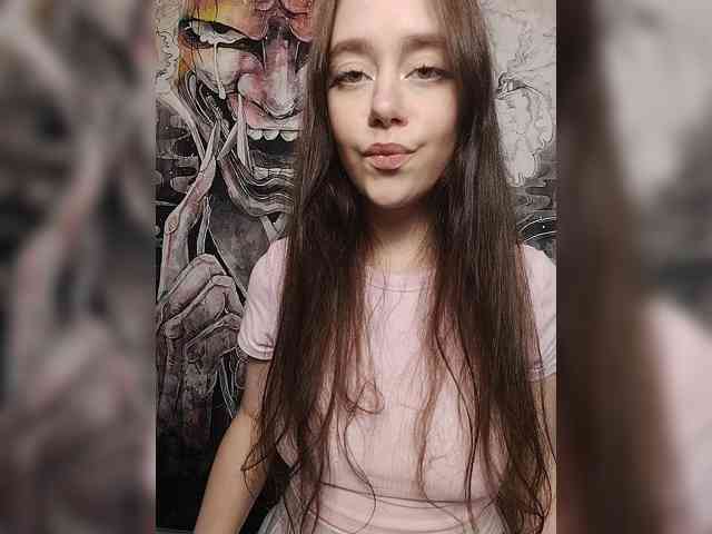 MilkaVay1 webcam