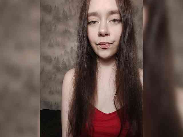 MilkaVay1 webcam