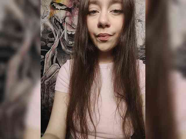 MilkaVay1 webcam