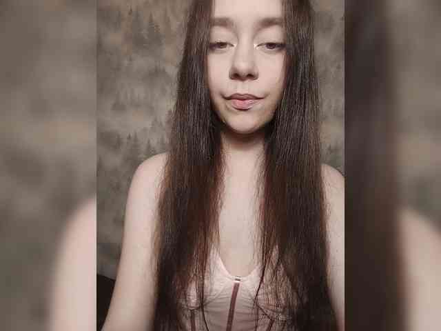 Milkavay1's cam show statistics and live stream