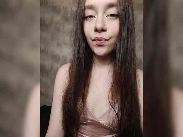 MilkaVay1 webcam