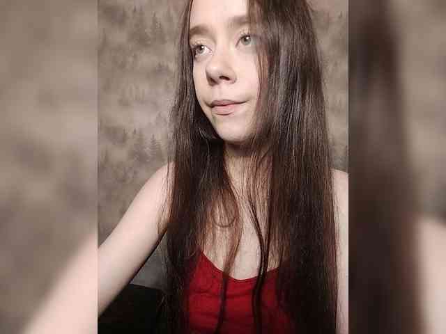 MilkaVay1 webcam
