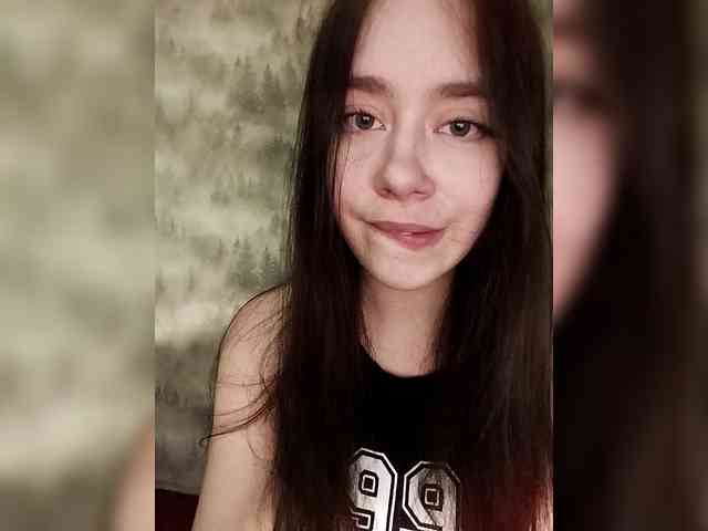 MilkaVay1 webcam