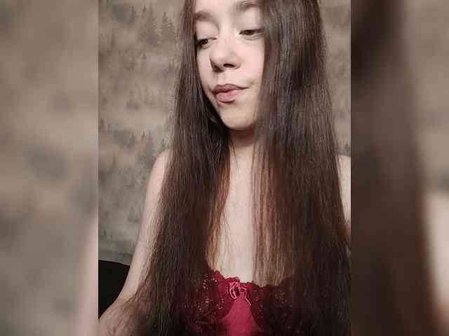 MilkaVay1 webcam