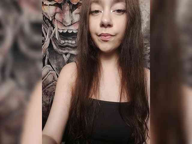 MilkaVay1 webcam