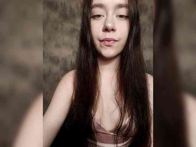 MilkaVay1 webcam
