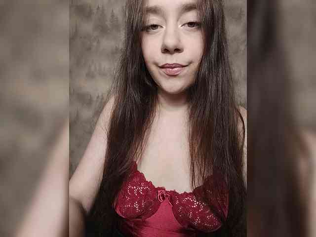 MilkaVay1 webcam