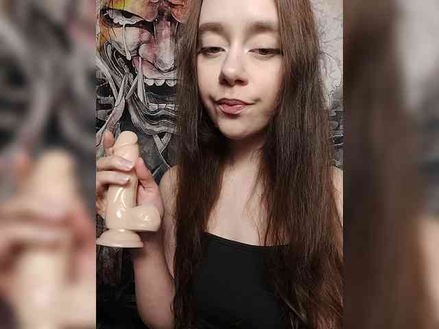 MilkaVay1 webcam