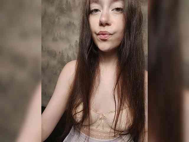 MilkaVay1 webcam
