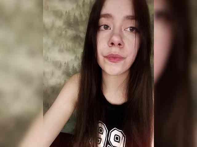MilkaVay1 webcam