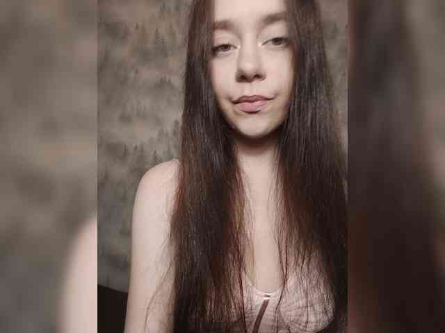 MilkaVay1 webcam
