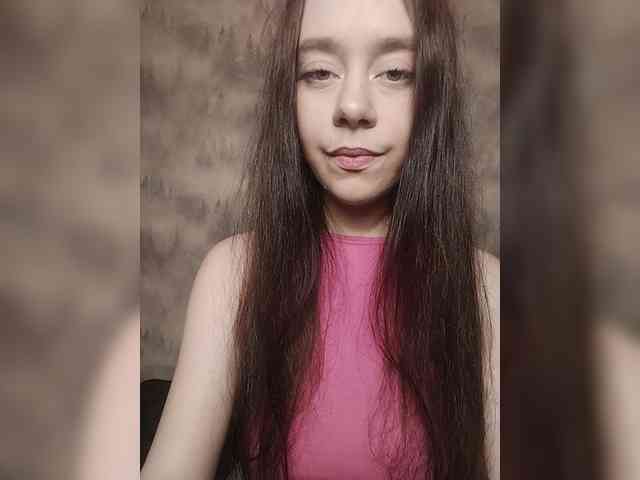 MilkaVay1 webcam