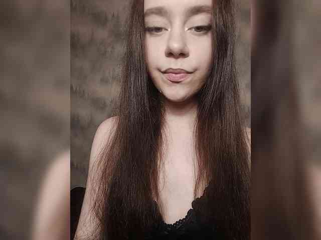 MilkaVay1 webcam
